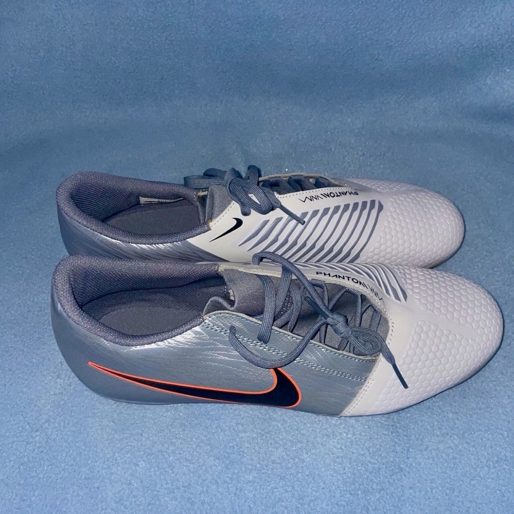 Nike Phantom Venom Men's Soccer FG Cleats